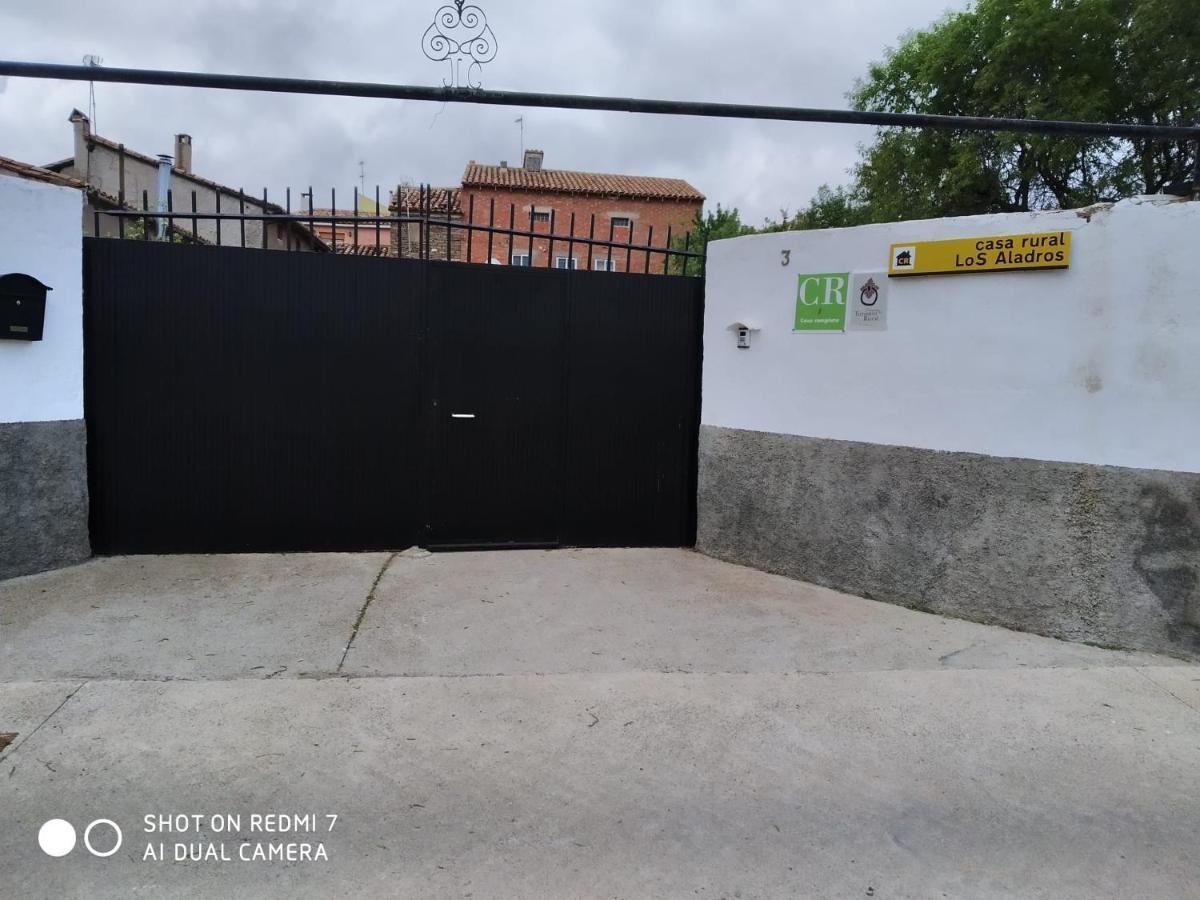 Los Aladros La Puebla De Valverde Dış mekan fotoğraf
